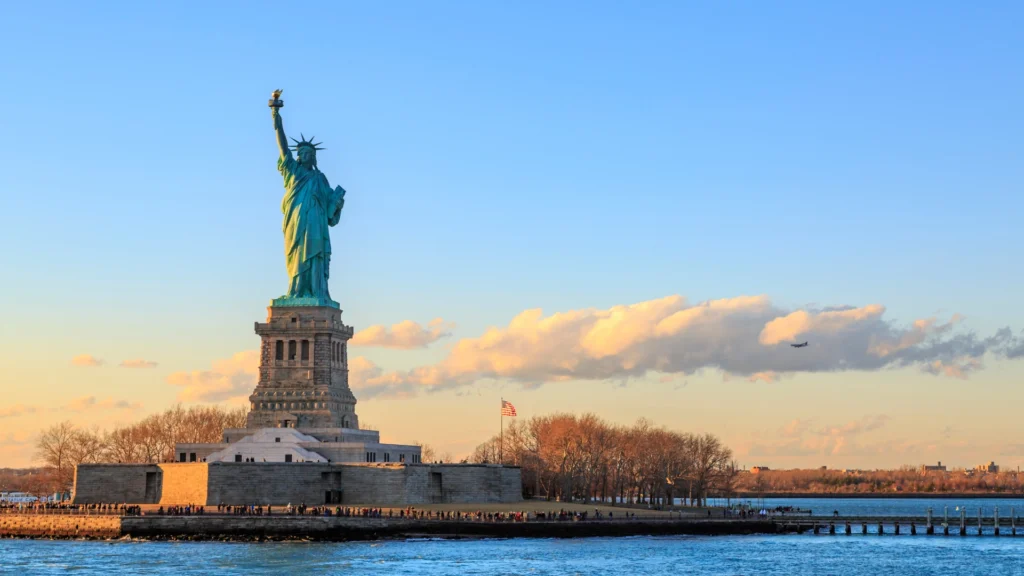 EB-1A vs EB-2 NIW in 2026 Which Green Card Path Fits Your Profile?